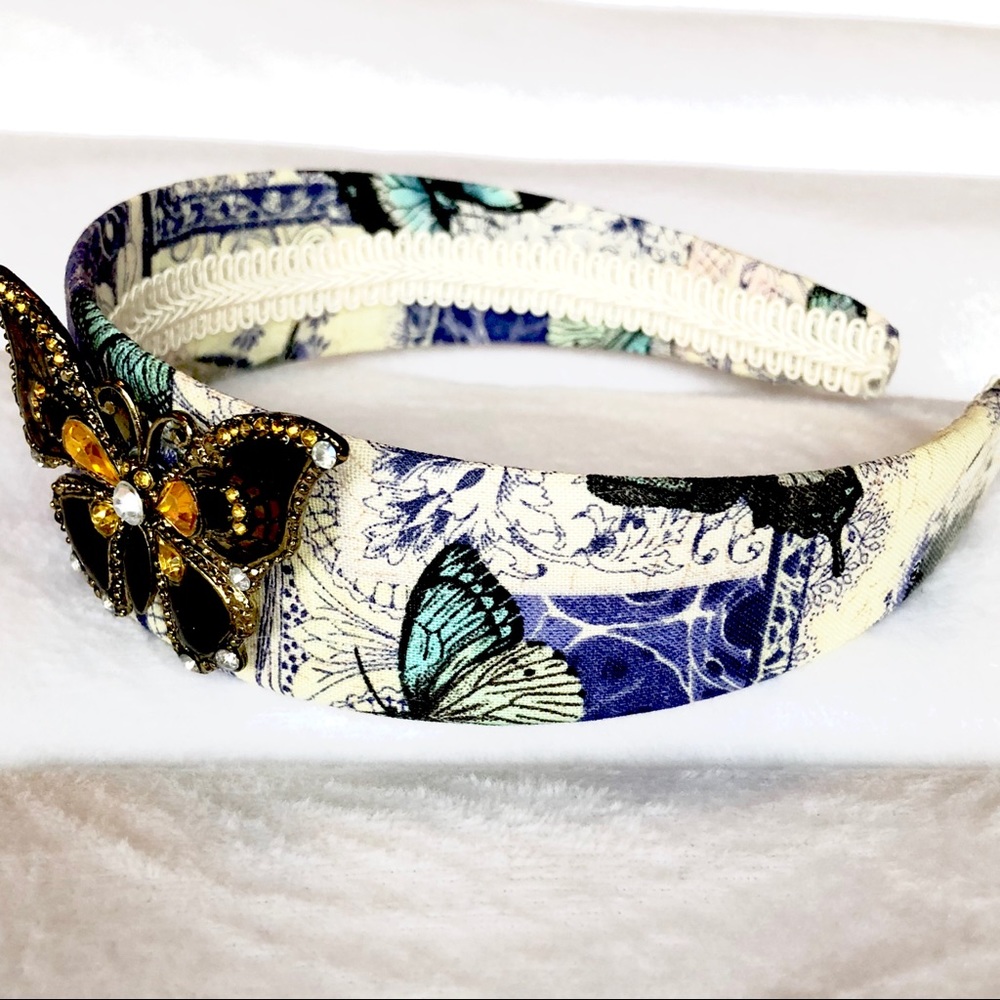 Handmade Headband 🦋 - Picture 3 of 7